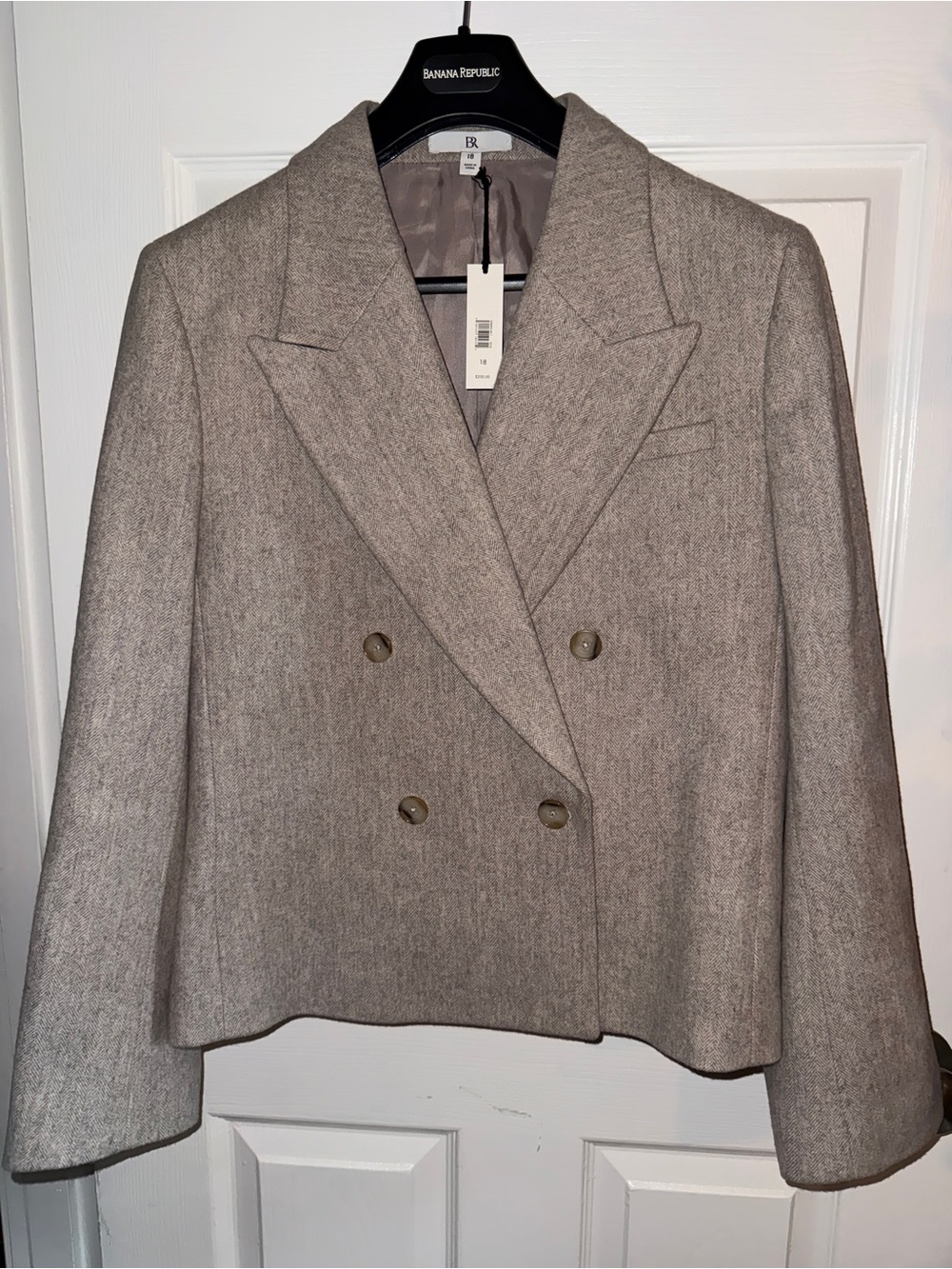 NWT Banana Republic Double-Breasted Cropped Soft Wool Blazer- Heather Taupe